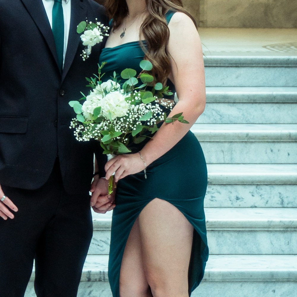 Elegant Green Evening Dress